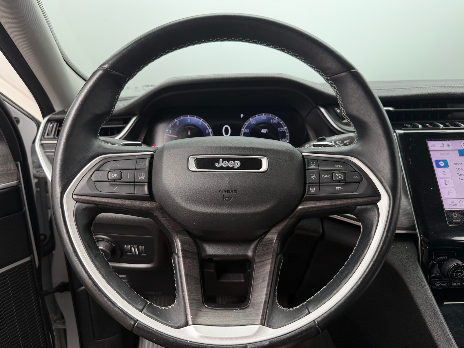 Thumbnail: 2021 Jeep Grand Cherokee L - 4