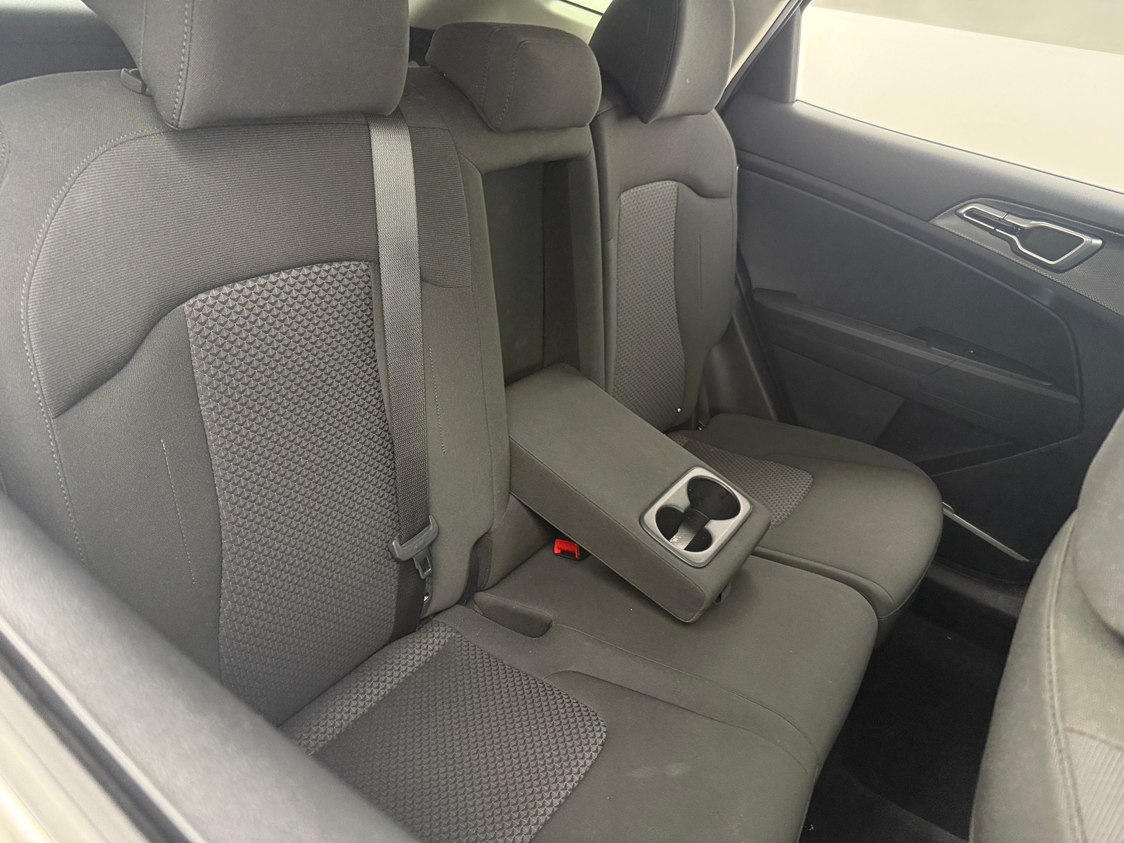 Thumbnail: 2025 Kia Sportage - 6