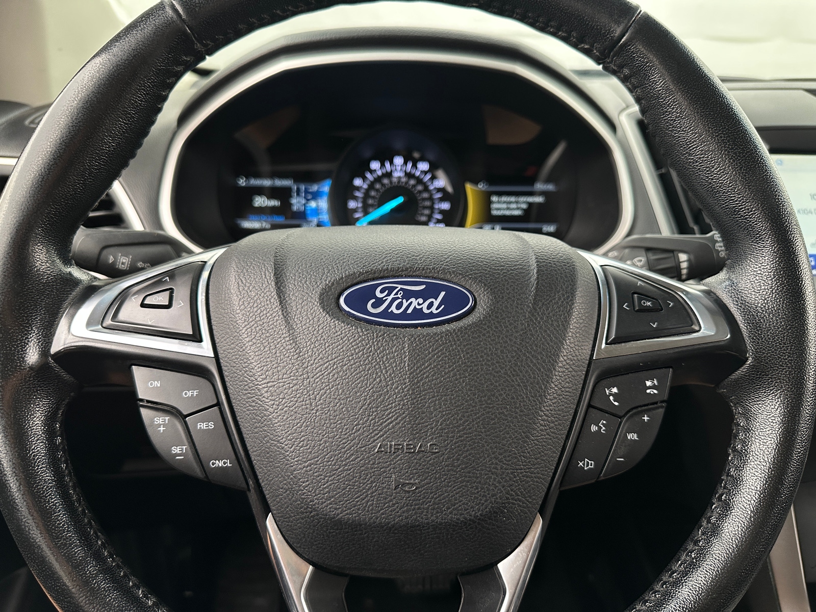 Thumbnail: 2020 Ford Edge - 4