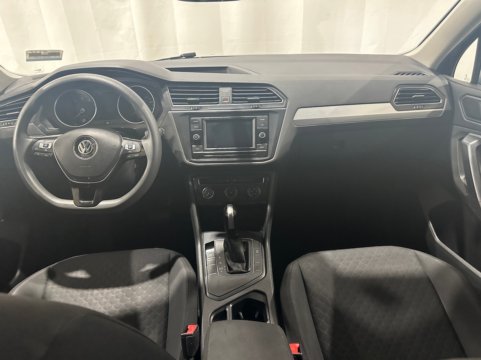 Thumbnail: 2021 Volkswagen Tiguan - 3