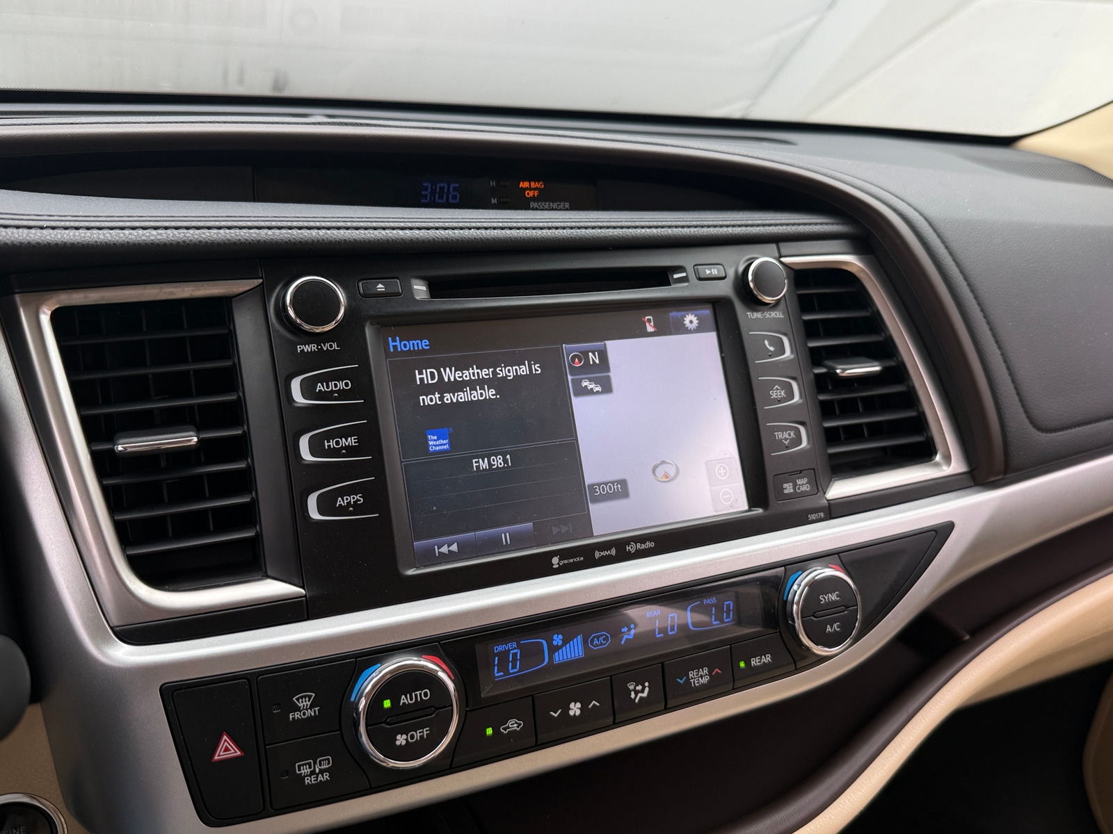 Thumbnail: 2017 Toyota Highlander - 3