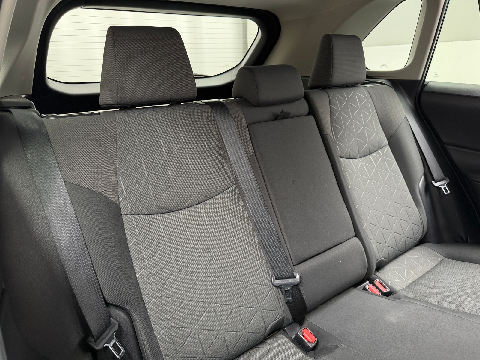 Thumbnail: 2020 Toyota RAV4 - 6