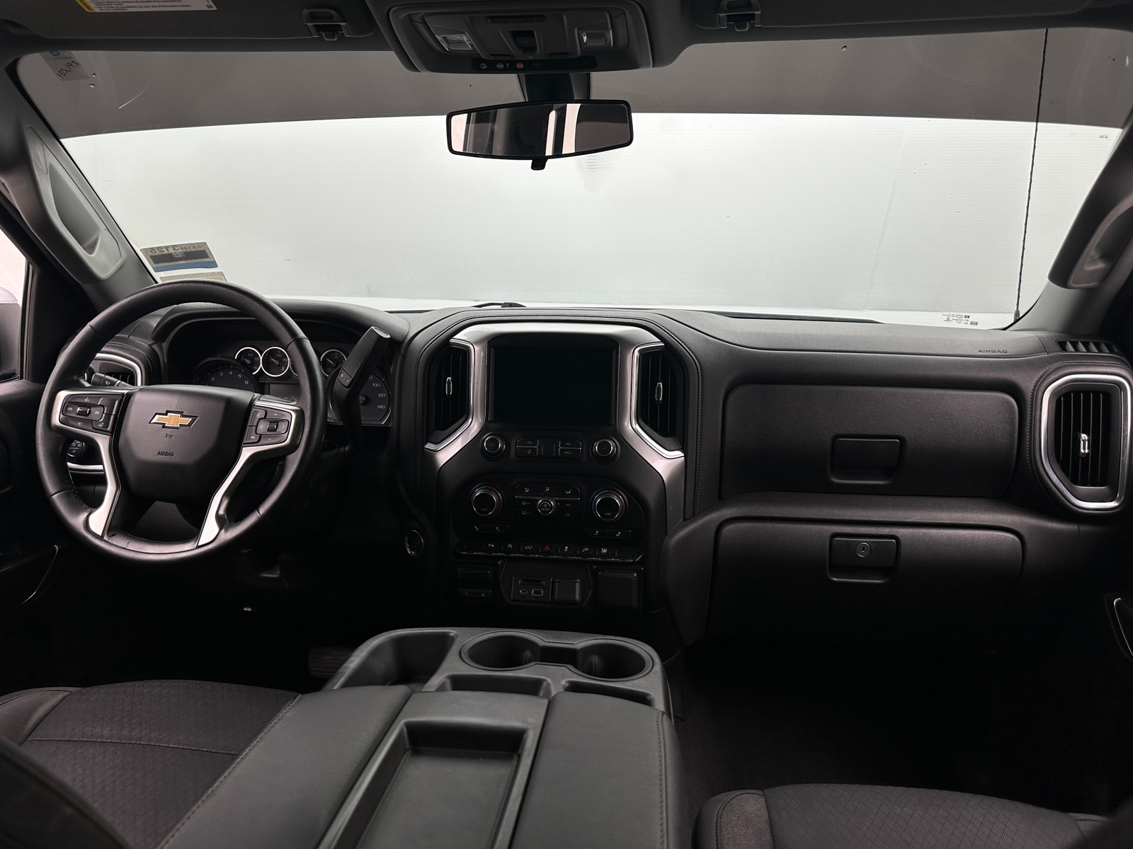 Thumbnail: 2020 Chevrolet Silverado 1500 - 3