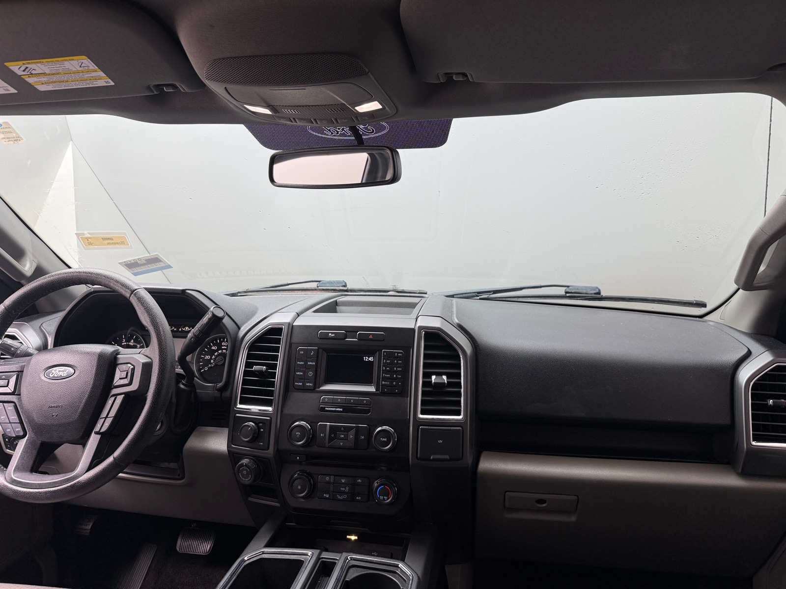 Thumbnail: 2016 Ford Econoline - 3