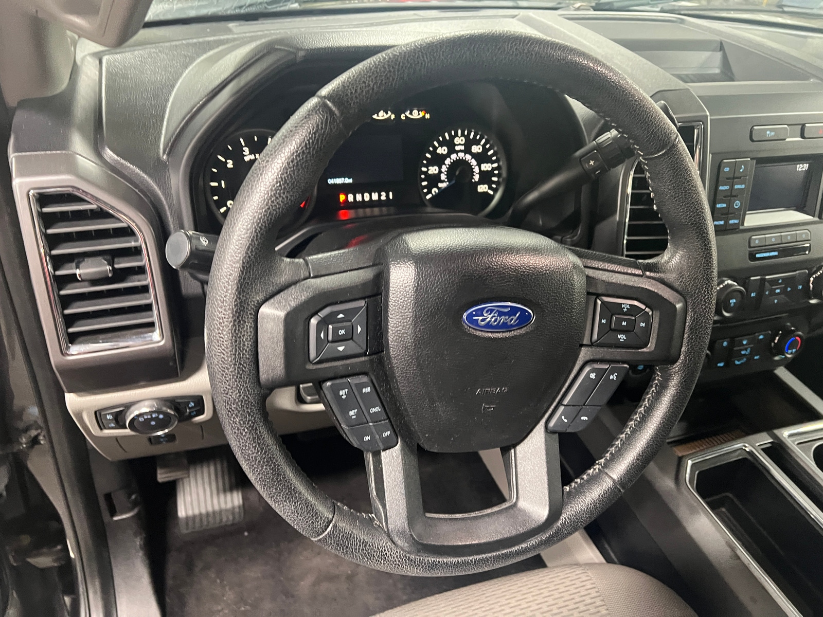 Thumbnail: 2016 Ford Econoline - 5