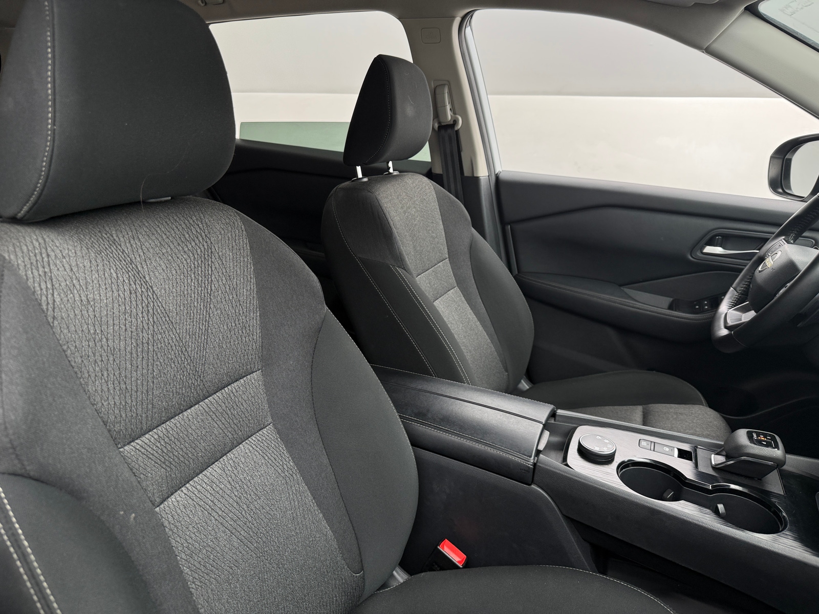 Thumbnail: 2025 Nissan Rogue - 2