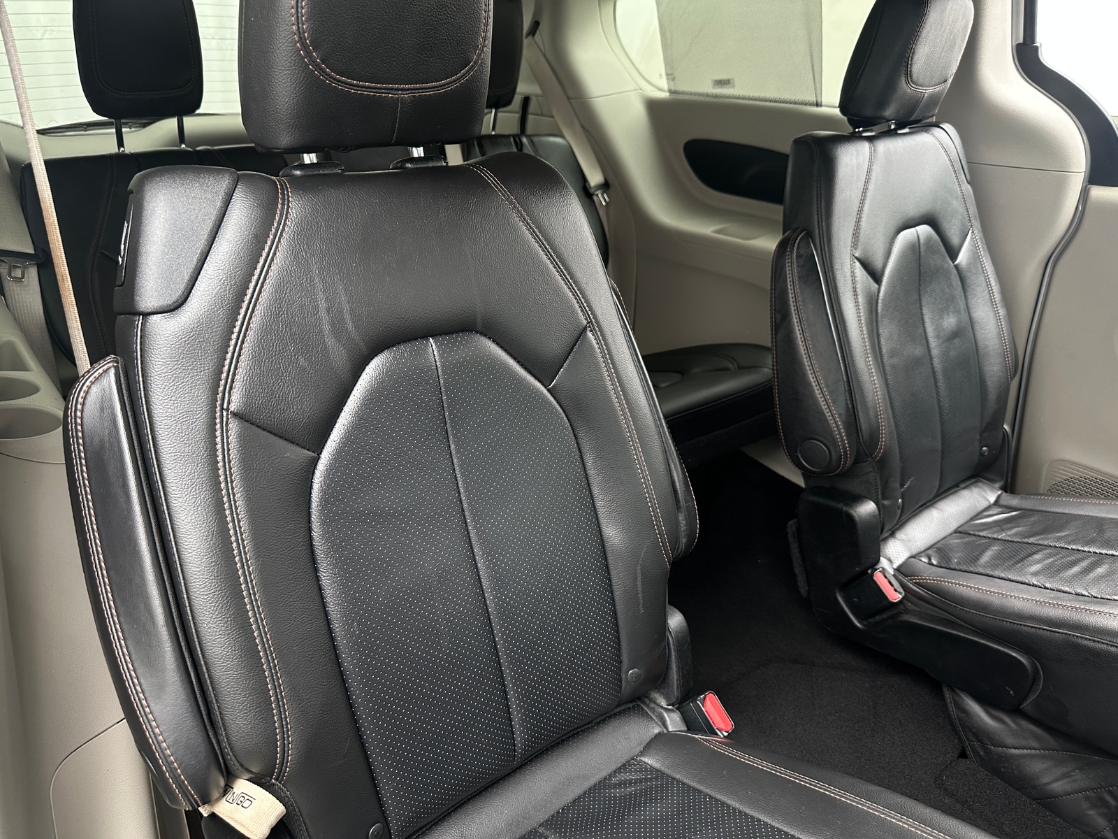 Thumbnail: 2018 Chrysler Pacifica - 5