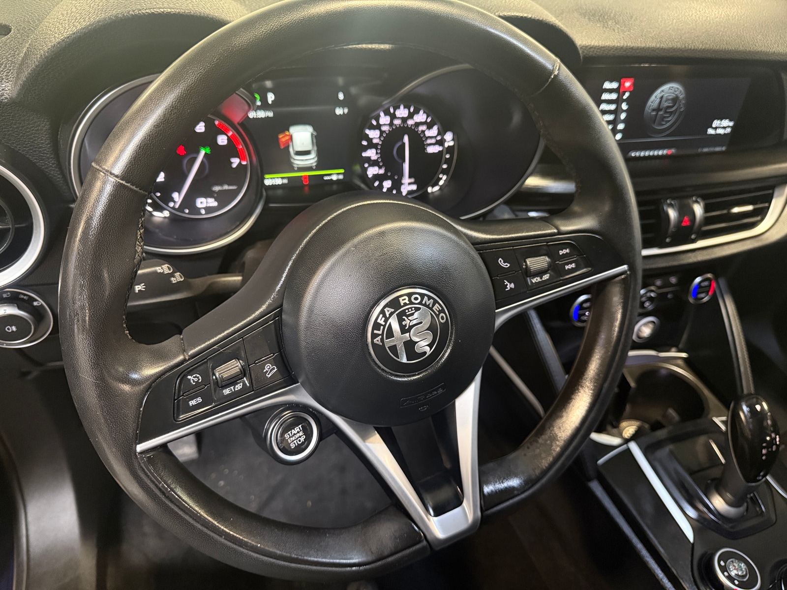 Thumbnail: 2018 Alfa Romeo Stelvio - 4