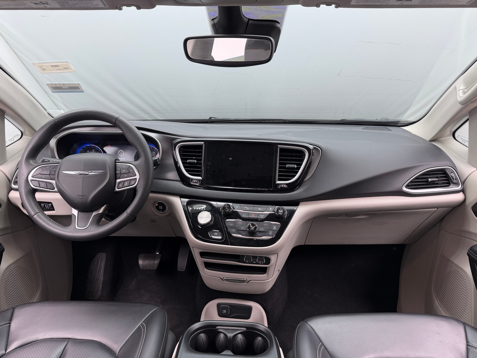 Thumbnail: 2023 Chrysler Pacifica - 2