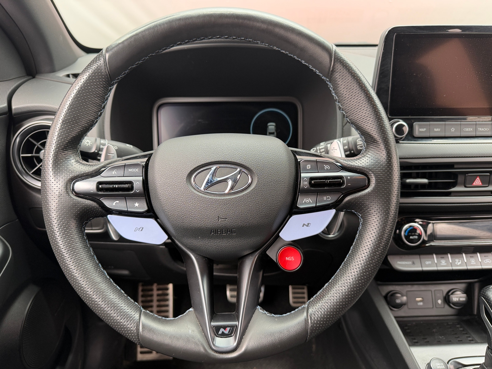Thumbnail: 2022 Hyundai Kona - 4