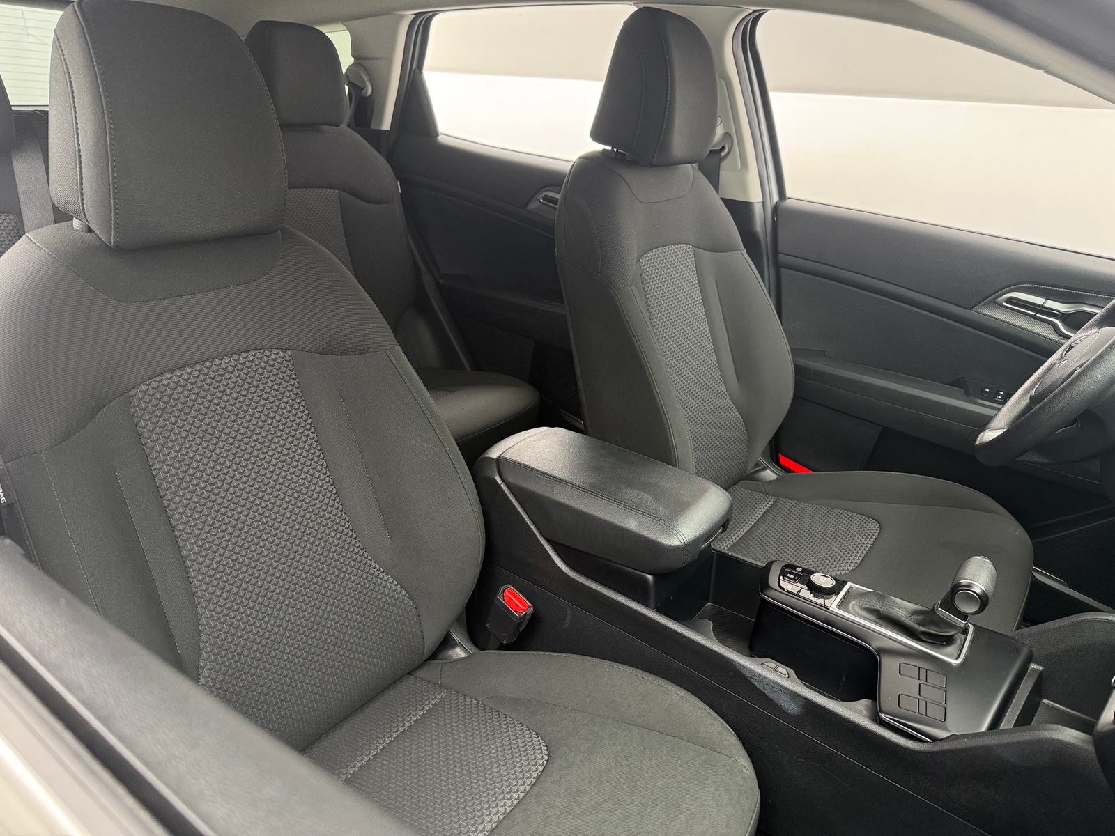 Thumbnail: 2025 Kia Sportage - 2