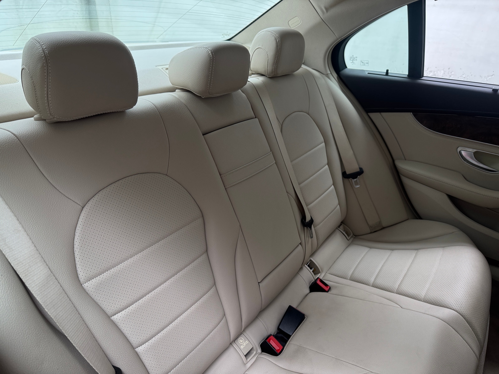 Thumbnail: 2015 Mercedes-Benz C-Class - 6