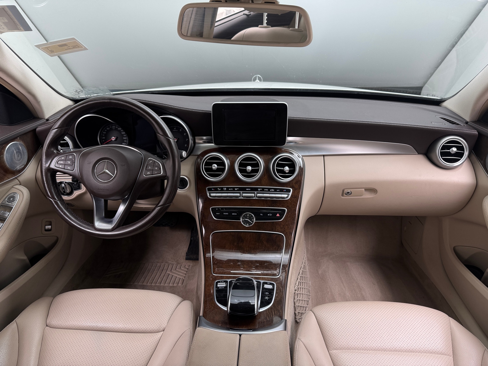 Thumbnail: 2015 Mercedes-Benz C-Class - 3