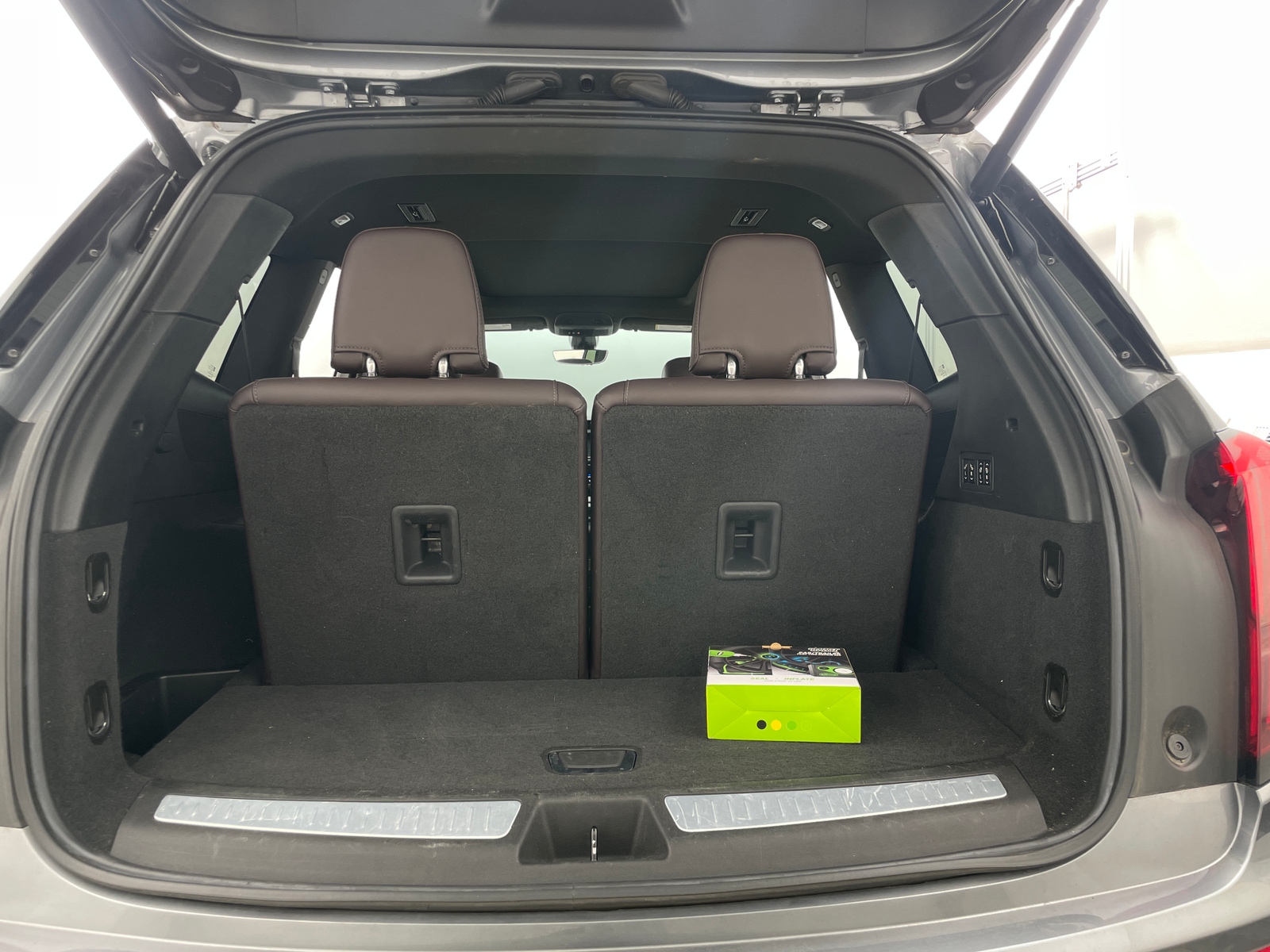Thumbnail: 2021 Cadillac XT6 - 6