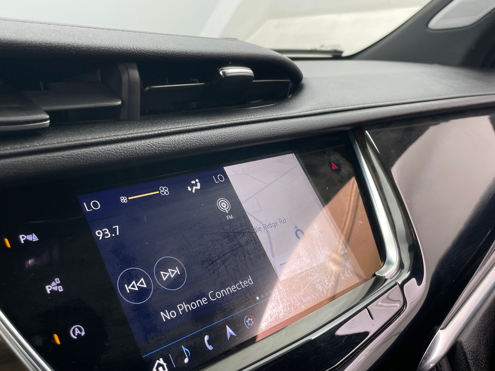 Thumbnail: 2021 Cadillac XT6 - 3