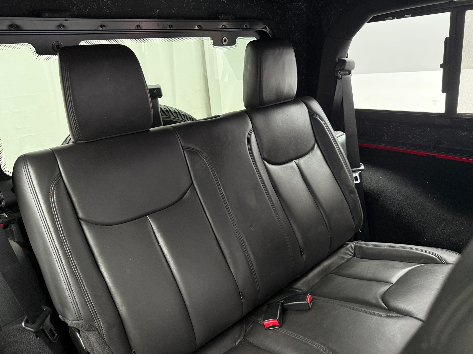 Thumbnail: 2016 Jeep Wrangler - 6