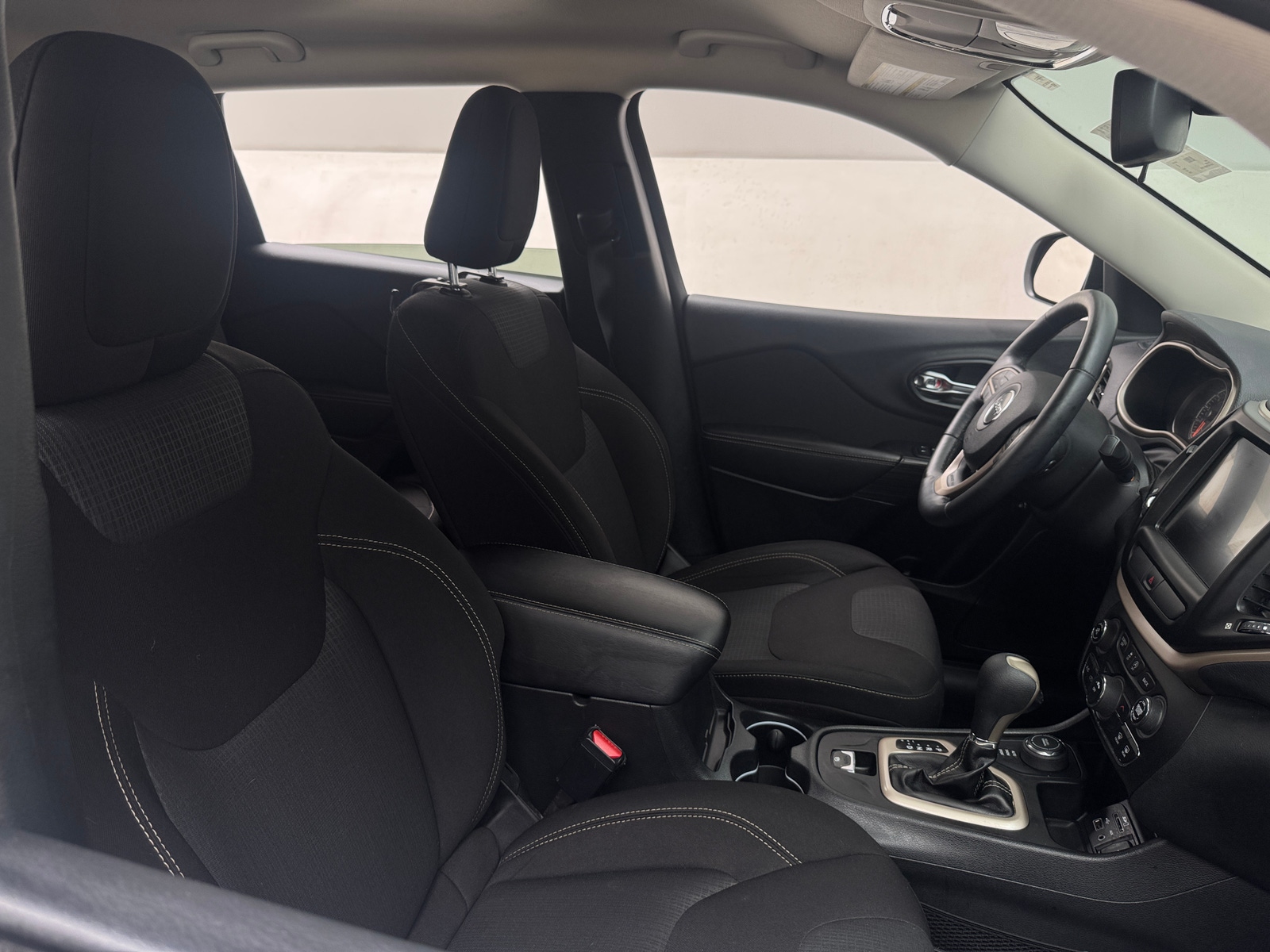 Thumbnail: 2016 Jeep Cherokee - 2