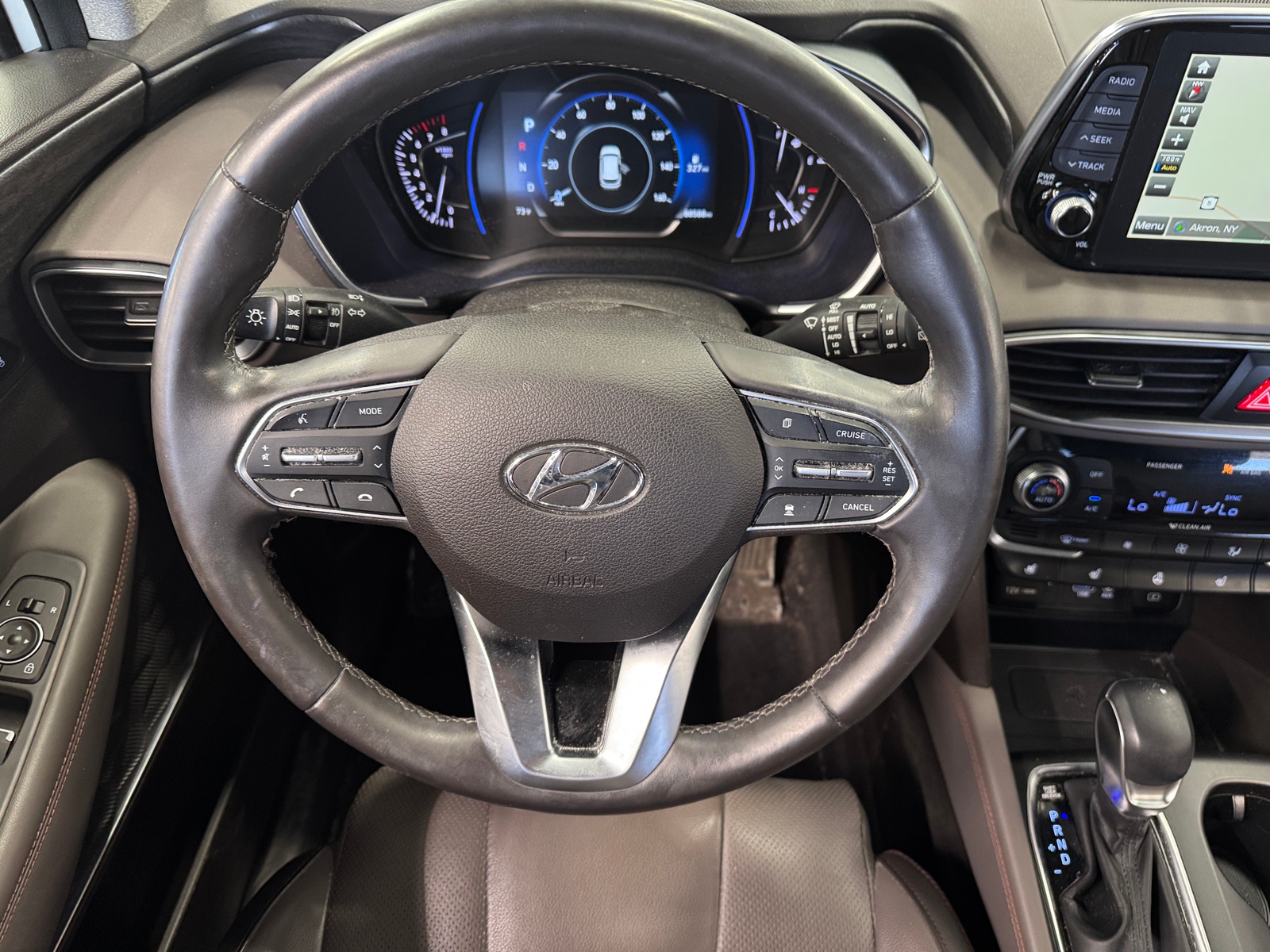 Thumbnail: 2019 Hyundai Santa Fe - 4