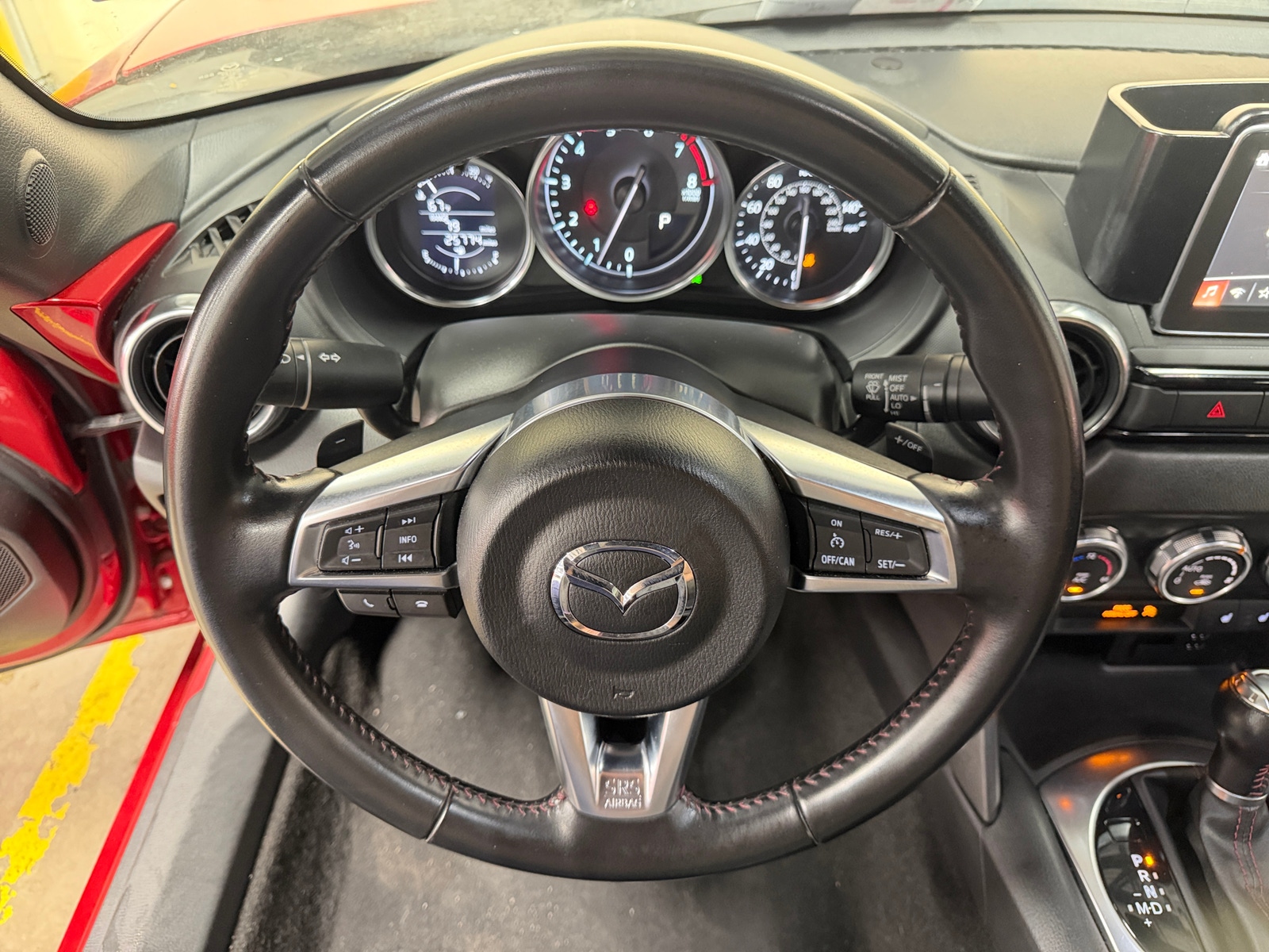 Thumbnail: 2016 Mazda MX-5 Miata - 4