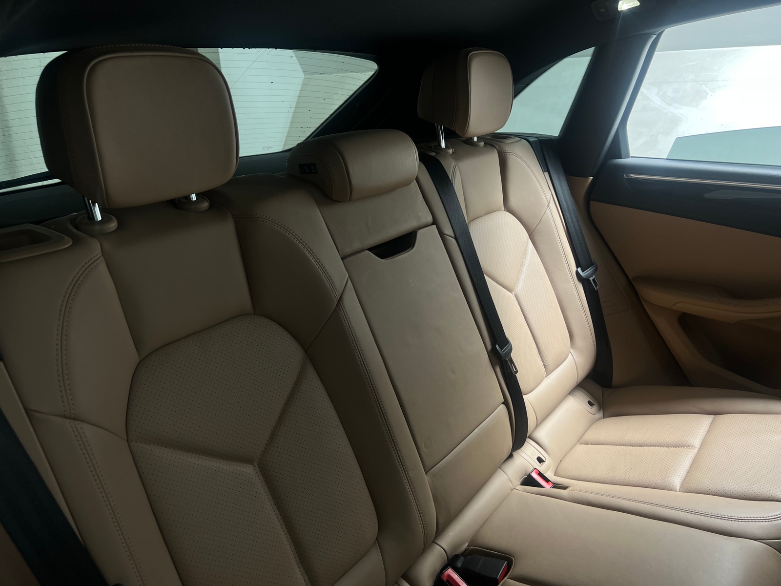Thumbnail: 2020 Porsche Macan - 5