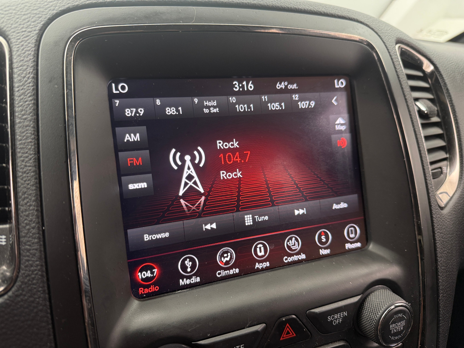 Thumbnail: 2018 Dodge Durango - 3