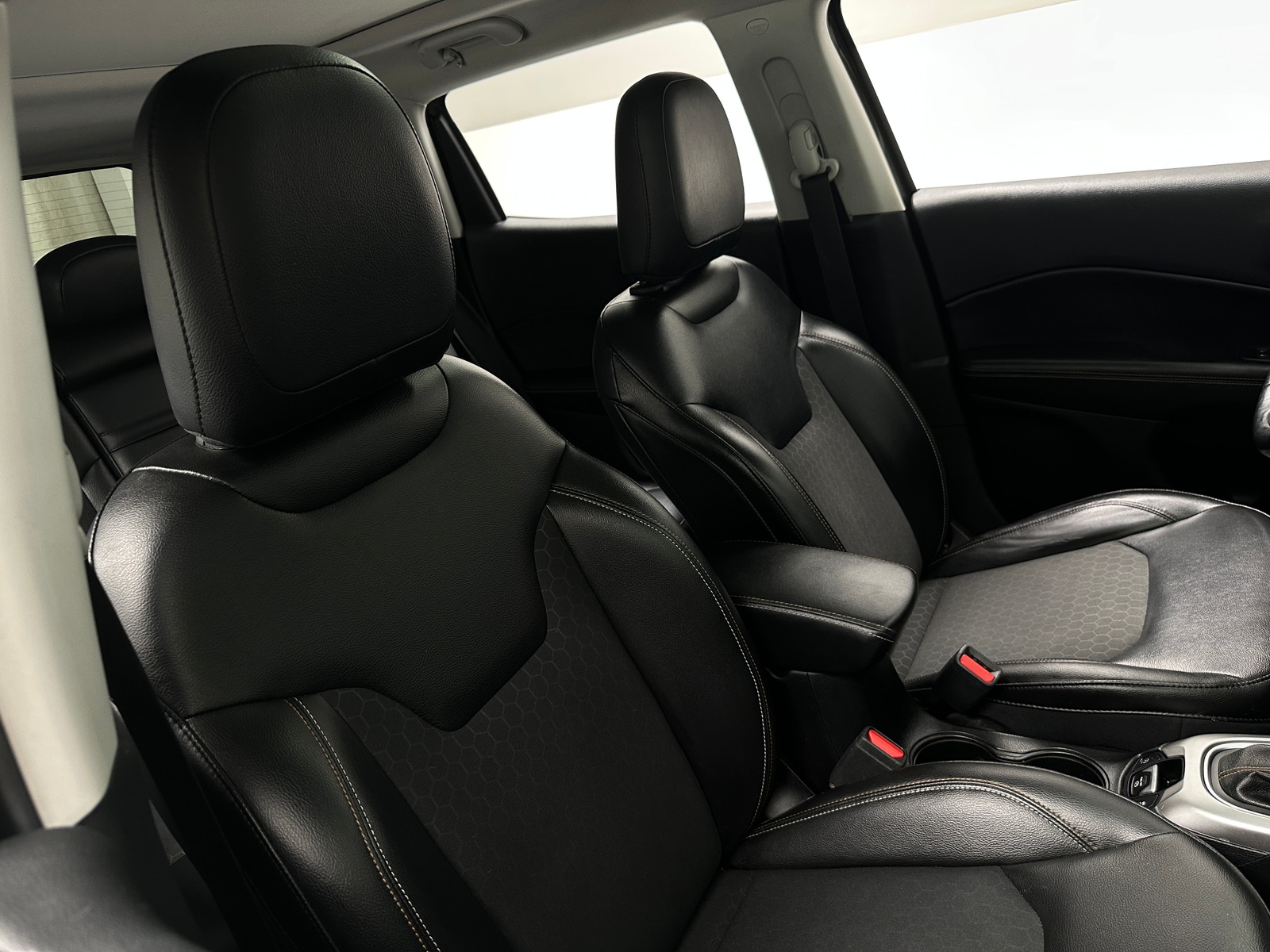 Thumbnail: 2018 Jeep Compass - 2