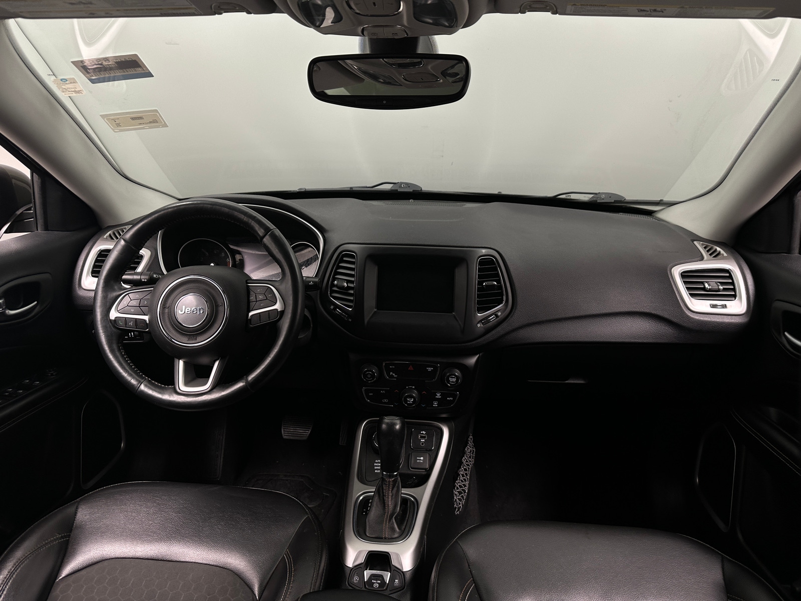 Thumbnail: 2018 Jeep Compass - 3