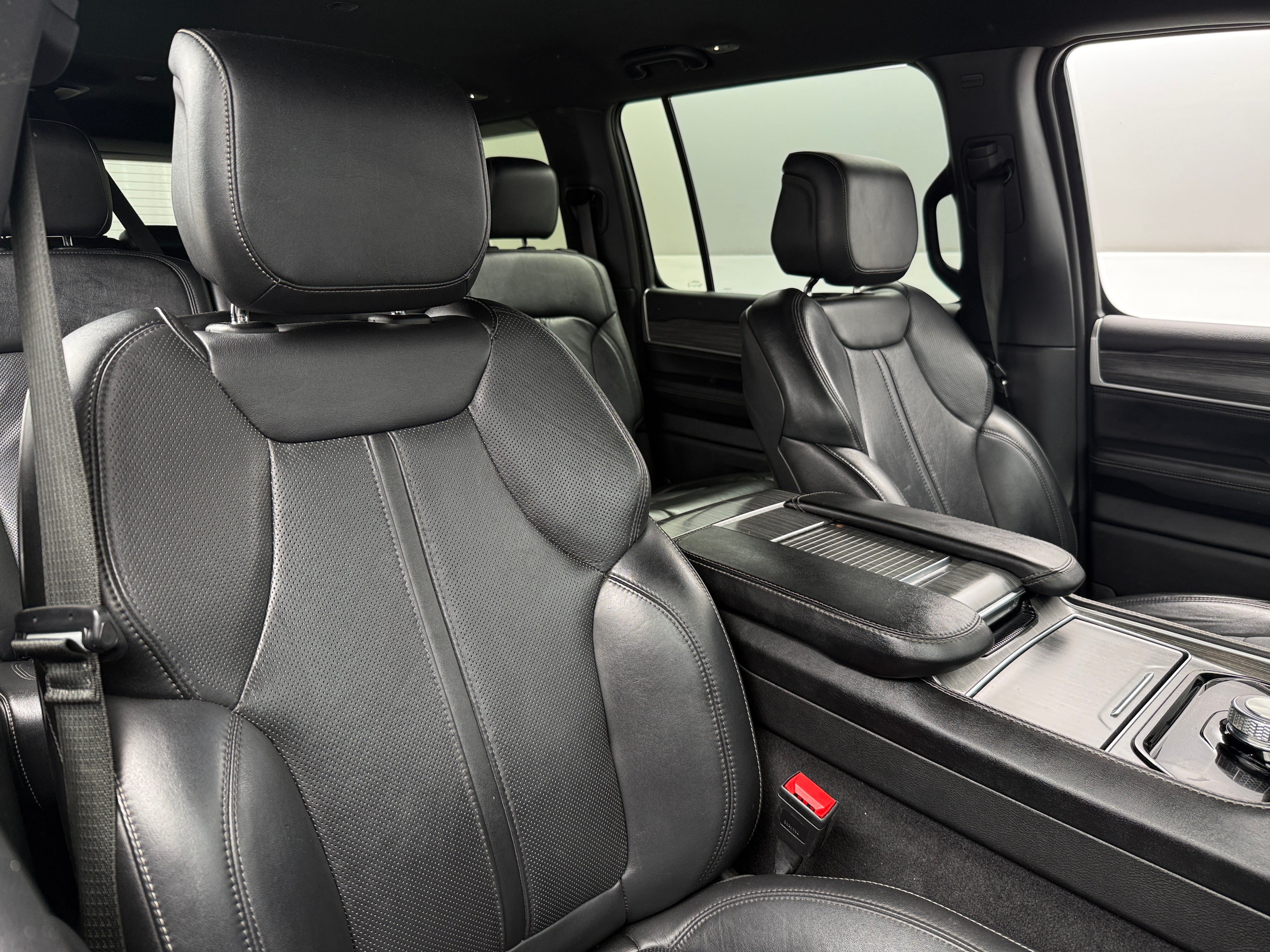 2023 Jeep Wagoneer L