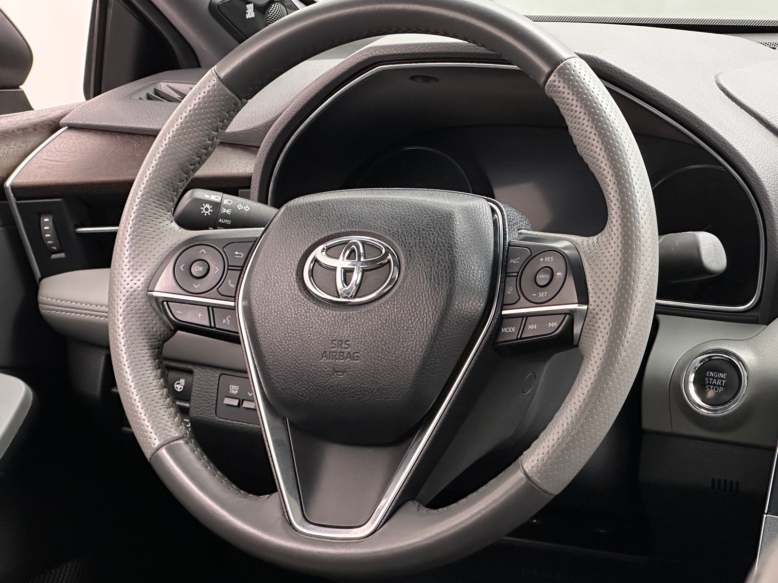 Thumbnail: 2019 Toyota Avalon - 4