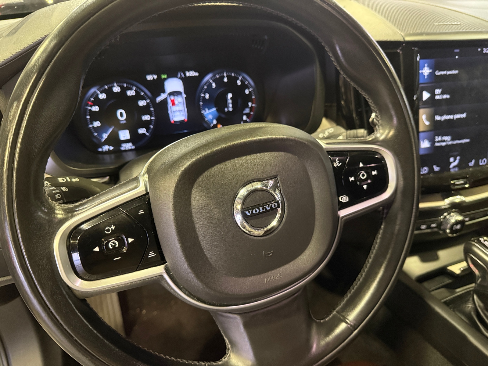 Thumbnail: 2020 Volvo XC60 - 4