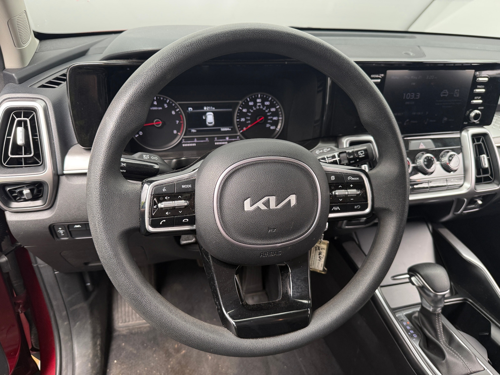 Thumbnail: 2023 Kia Sorento - 5