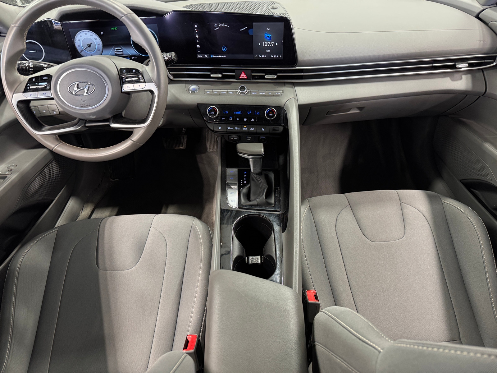 Thumbnail: 2023 Hyundai Elantra - 3