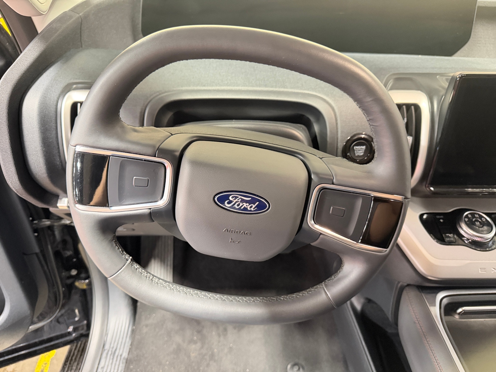 Thumbnail: 2025 Ford Expedition - 5