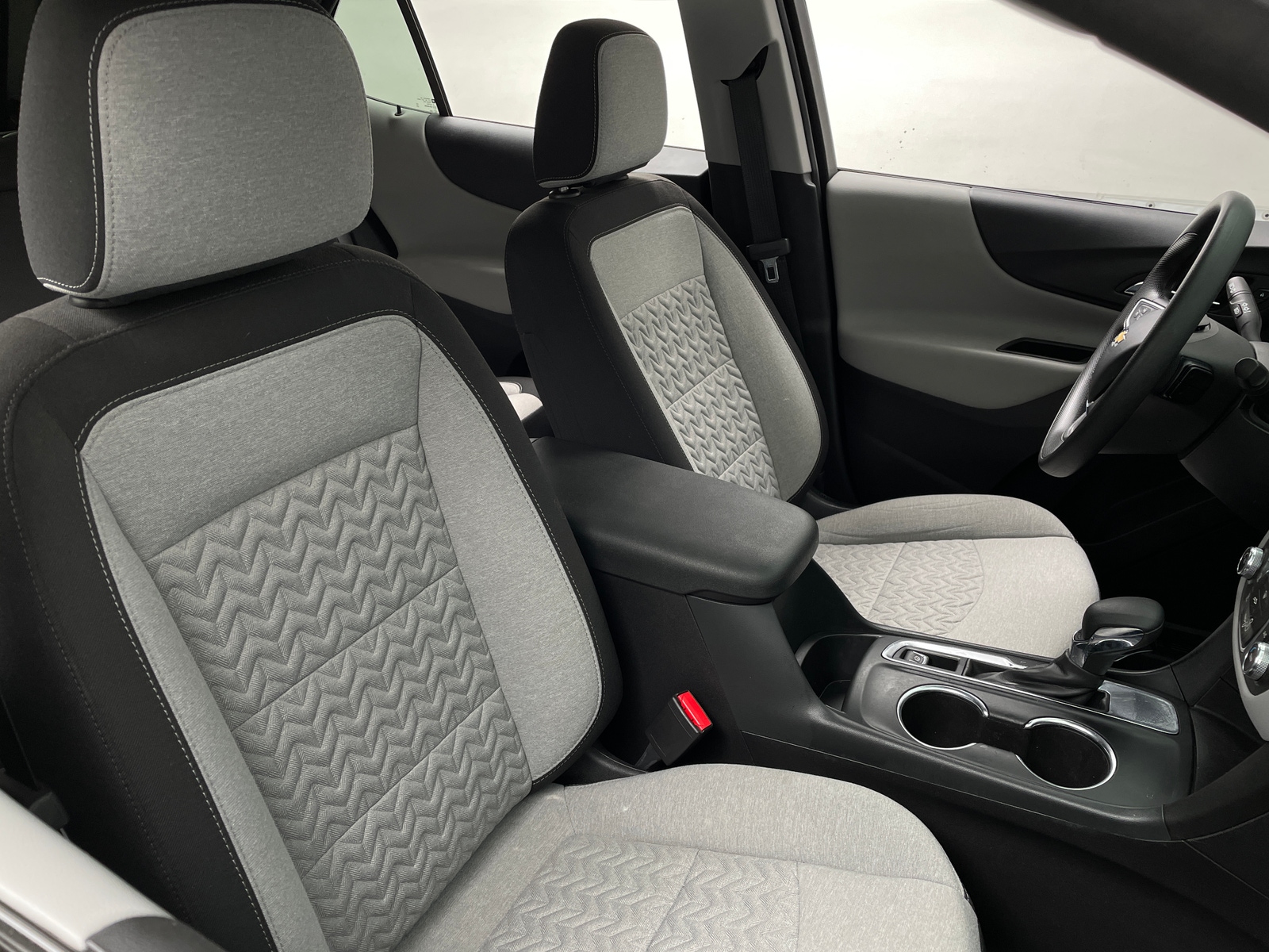 Thumbnail: 2022 Chevrolet Equinox - 2