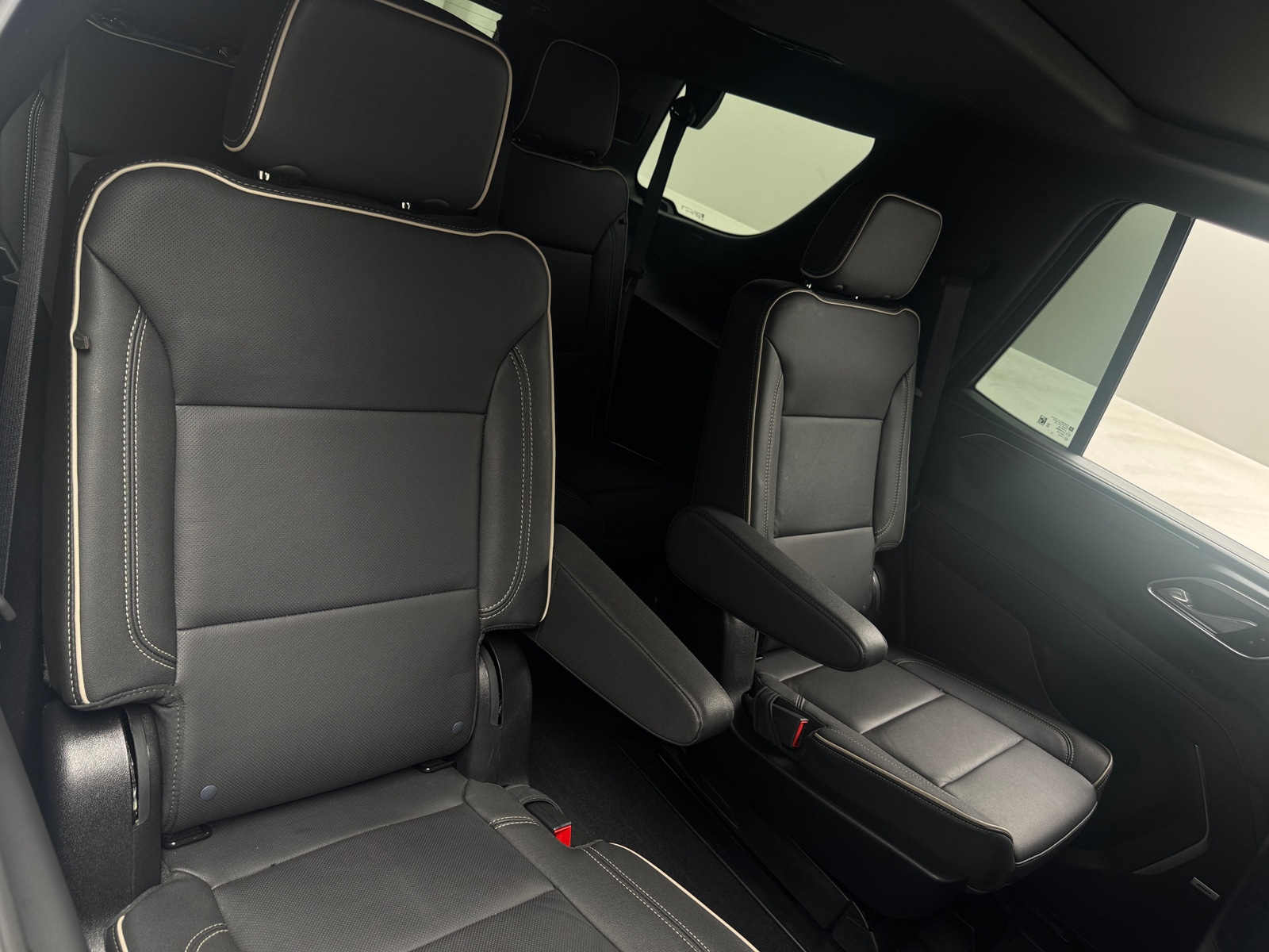 Thumbnail: 2024 Chevrolet Tahoe - 5