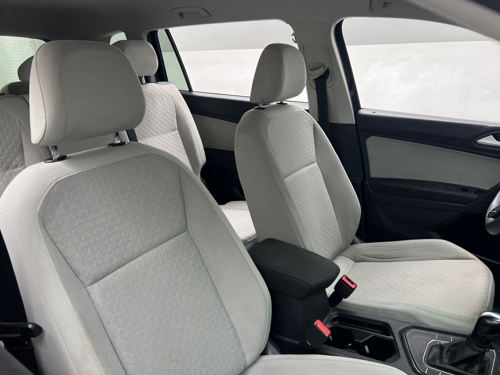 Thumbnail: 2019 Volkswagen Tiguan - 2