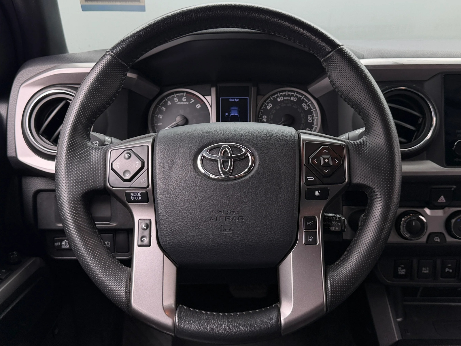 Thumbnail: 2019 Toyota Tacoma - 4