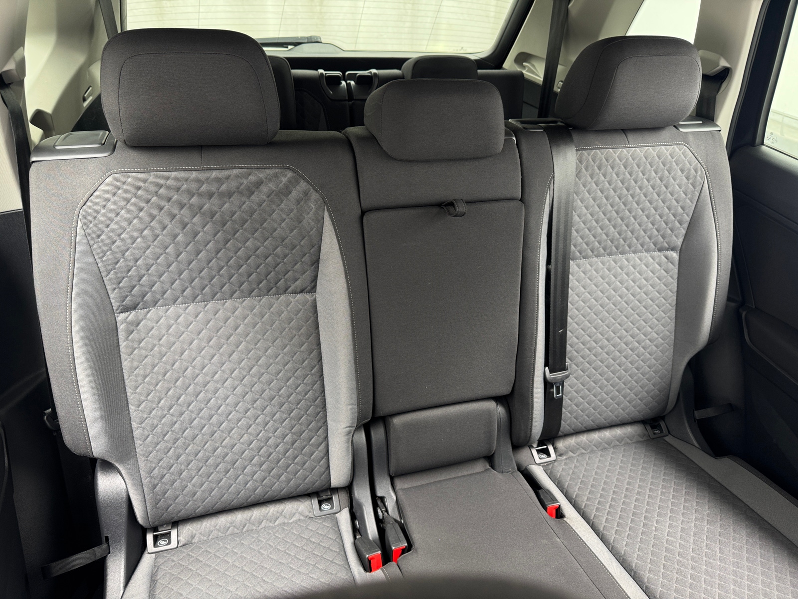Thumbnail: 2019 Volkswagen Tiguan - 6