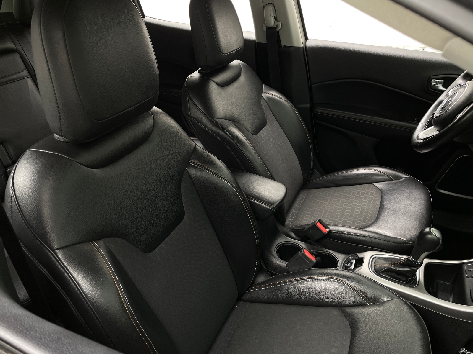 Thumbnail: 2018 Jeep Compass - 2