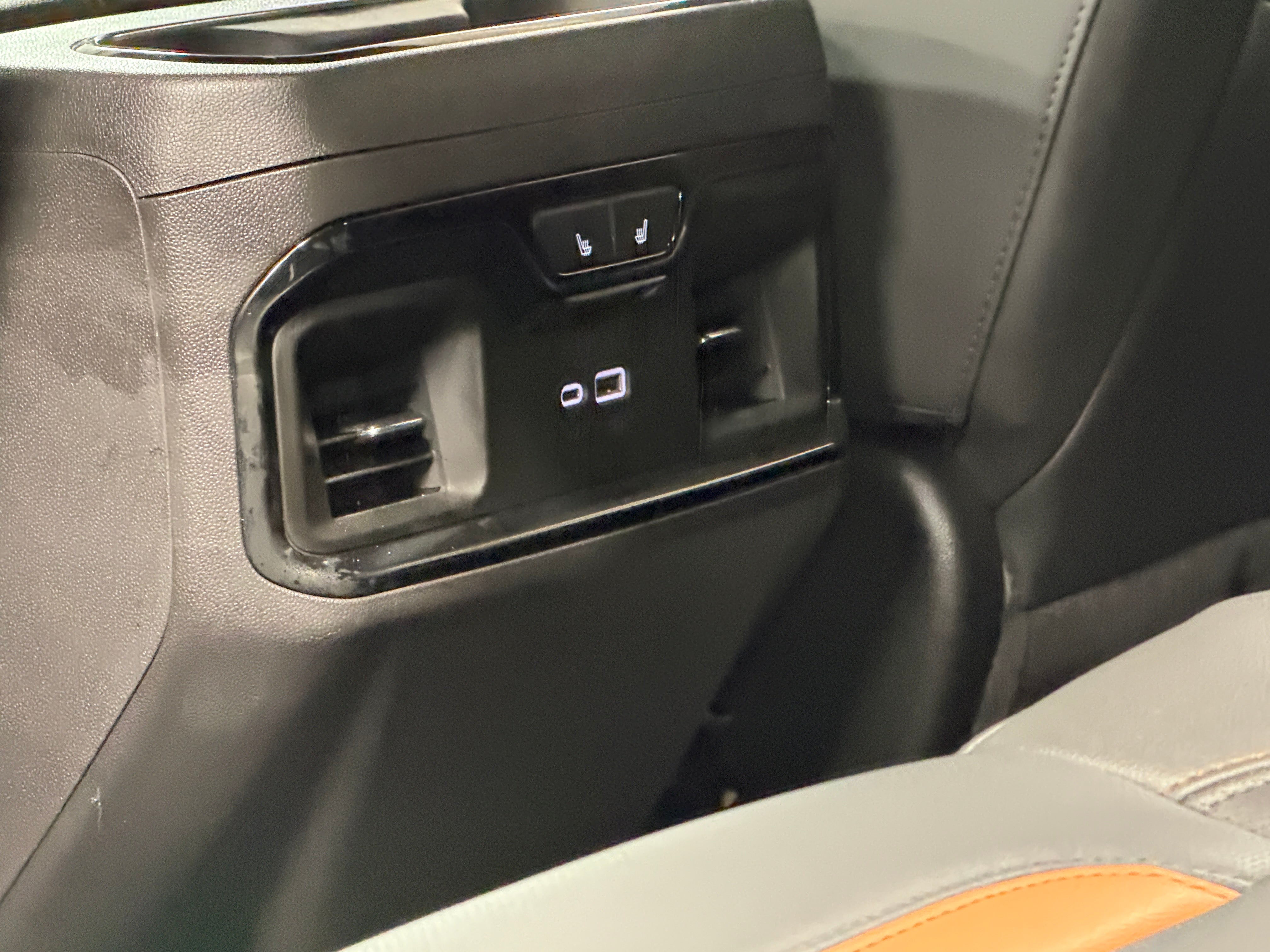 2024 GMC Sierra 1500 AT4 - Photo 3