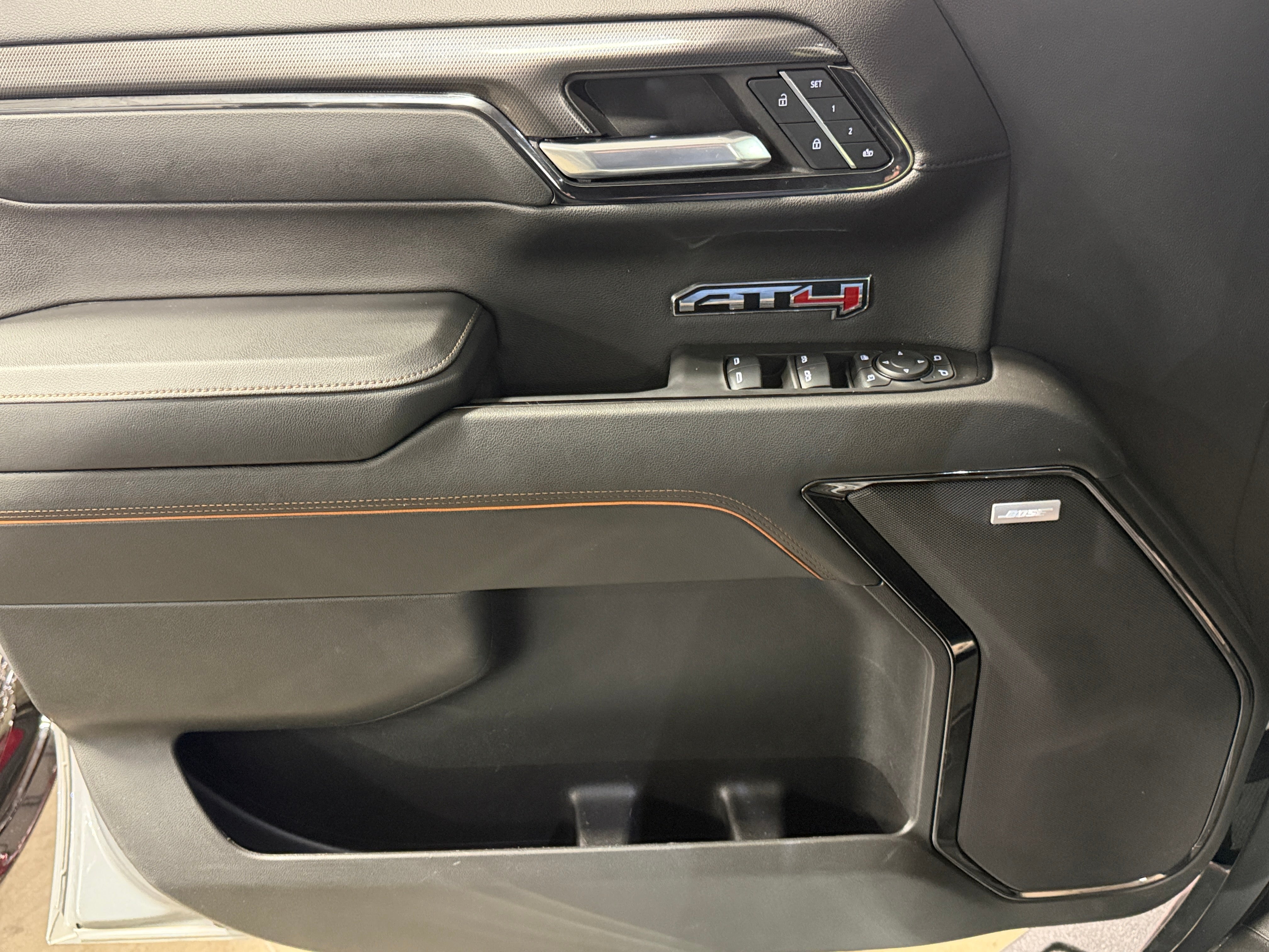 2024 GMC Sierra 1500 AT4 - Photo 11
