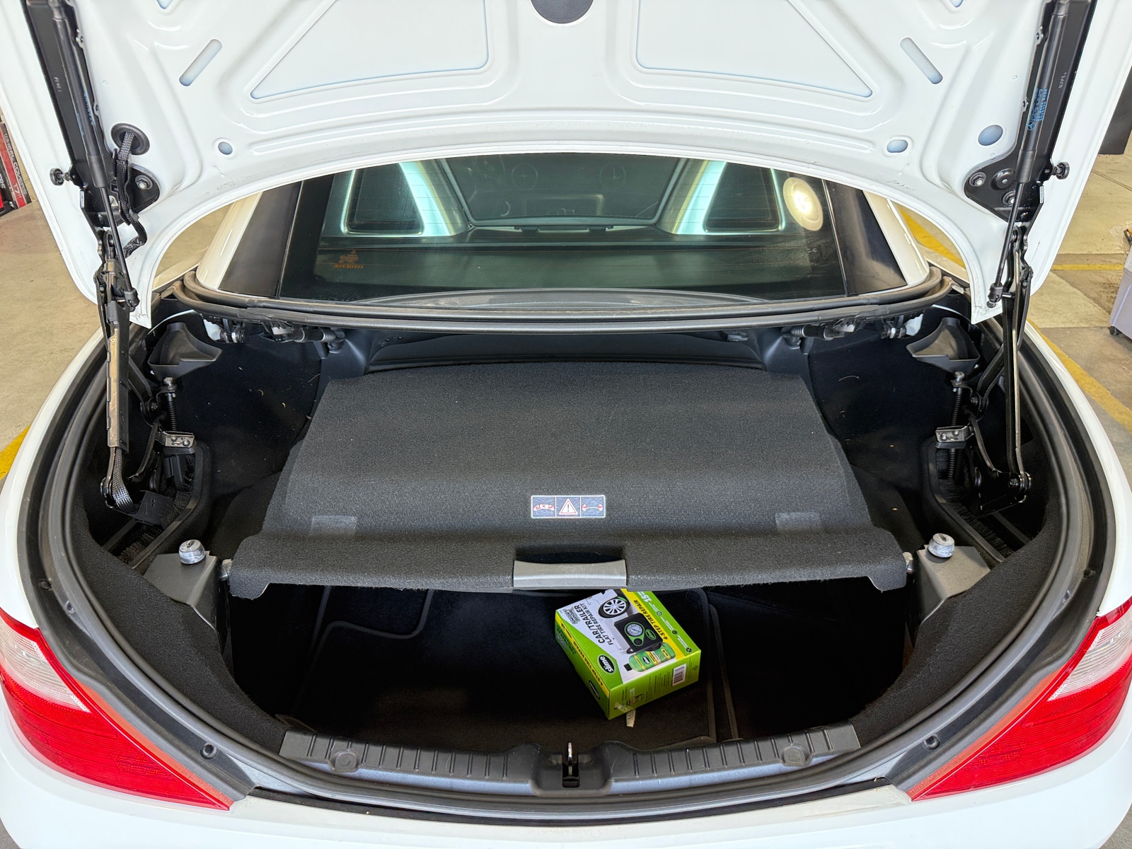 Thumbnail: 2015 Mercedes-Benz SLK - 5