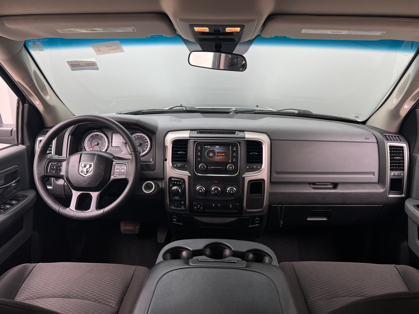 Thumbnail: 2020 RAM 1500 Classic - 3
