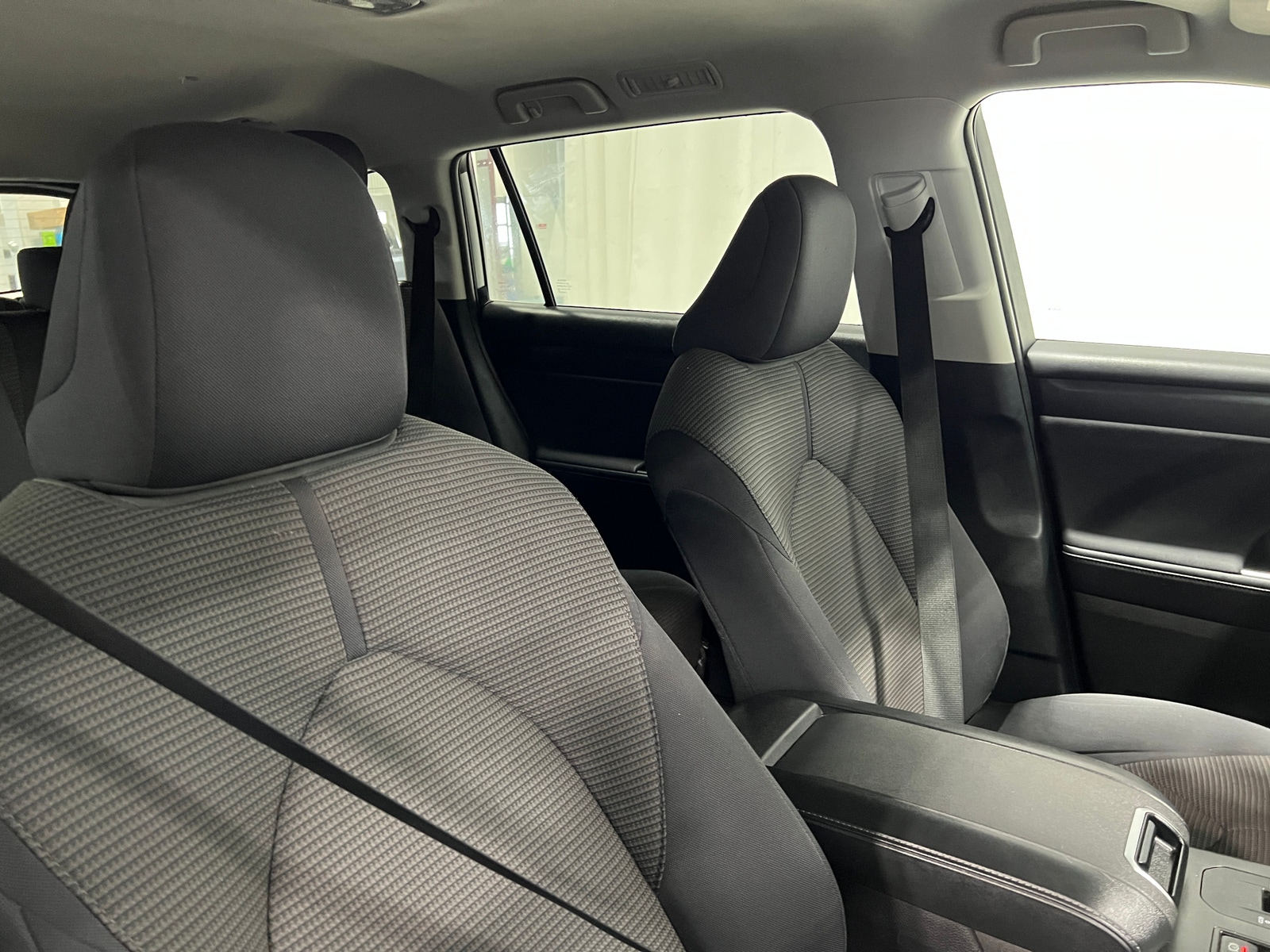 Thumbnail: 2025 Toyota Highlander - 2