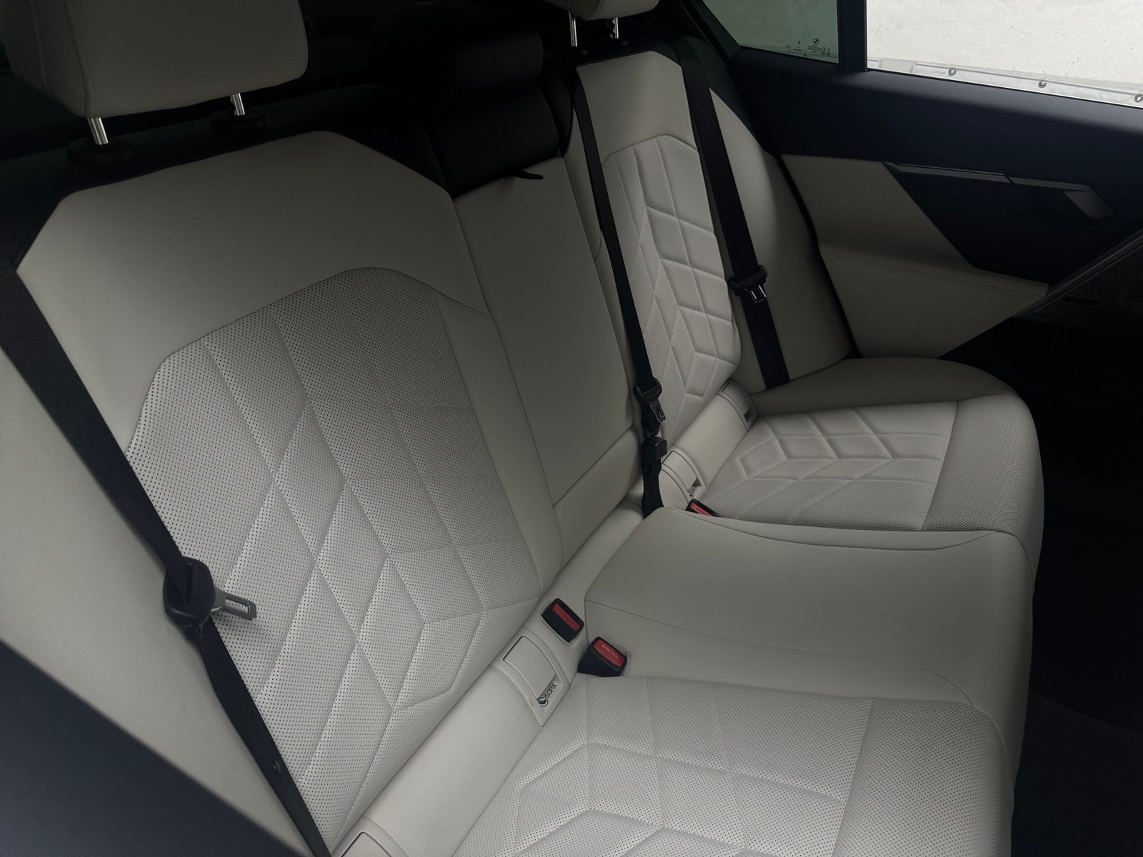 Thumbnail: 2024 BMW 5 Series - 5