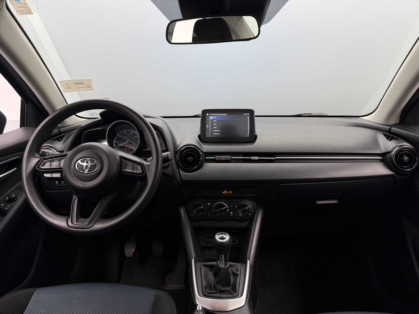 Thumbnail: 2019 Toyota Yaris - 3