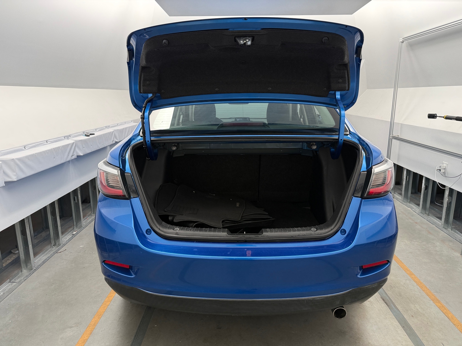 Thumbnail: 2019 Toyota Yaris - 7