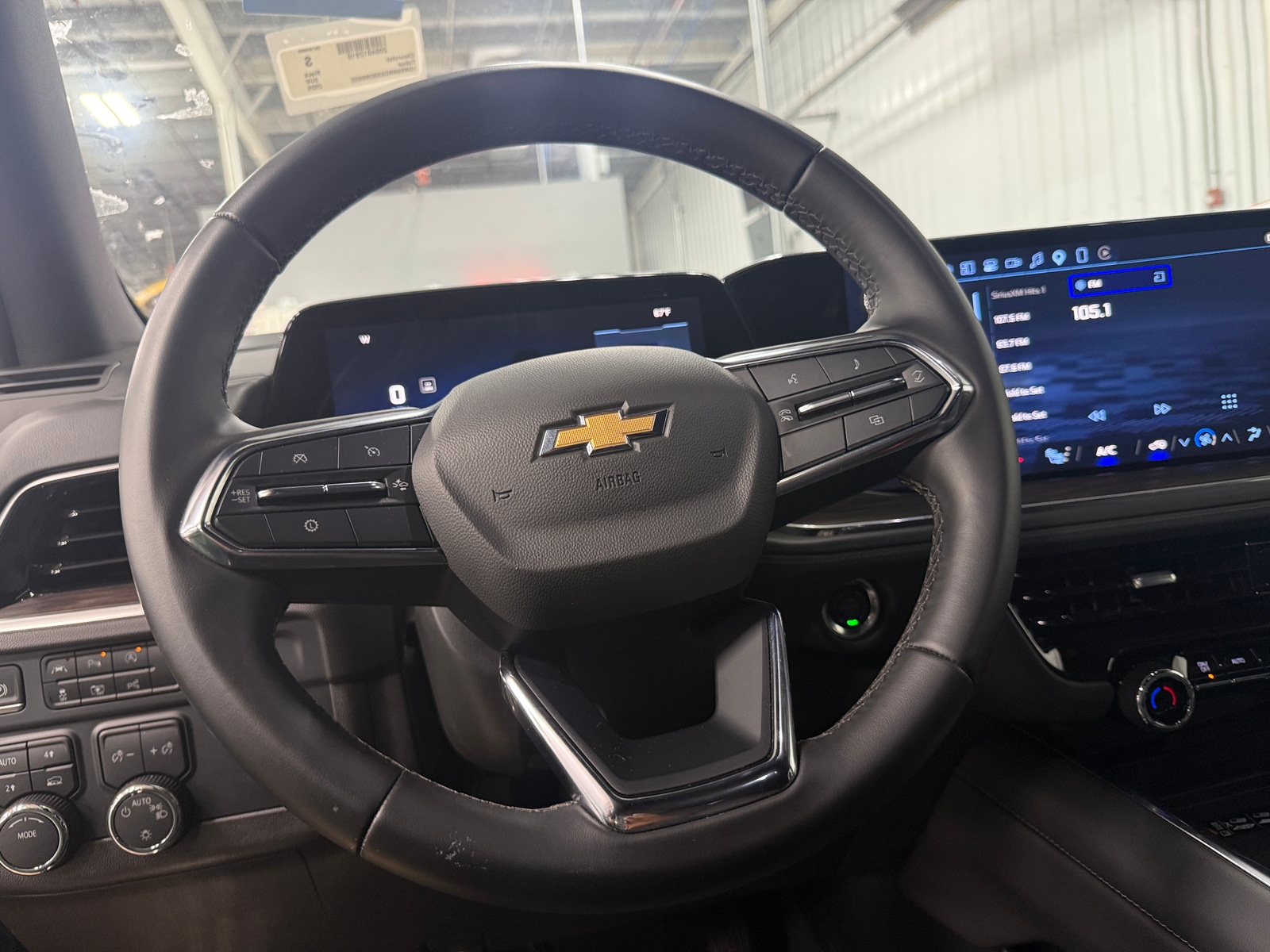 Thumbnail: 2025 Chevrolet Tahoe - 4
