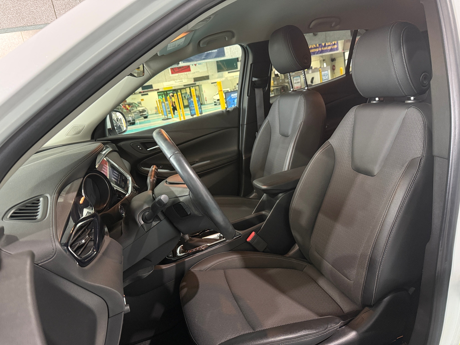Thumbnail: 2023 Buick Encore GX - 2
