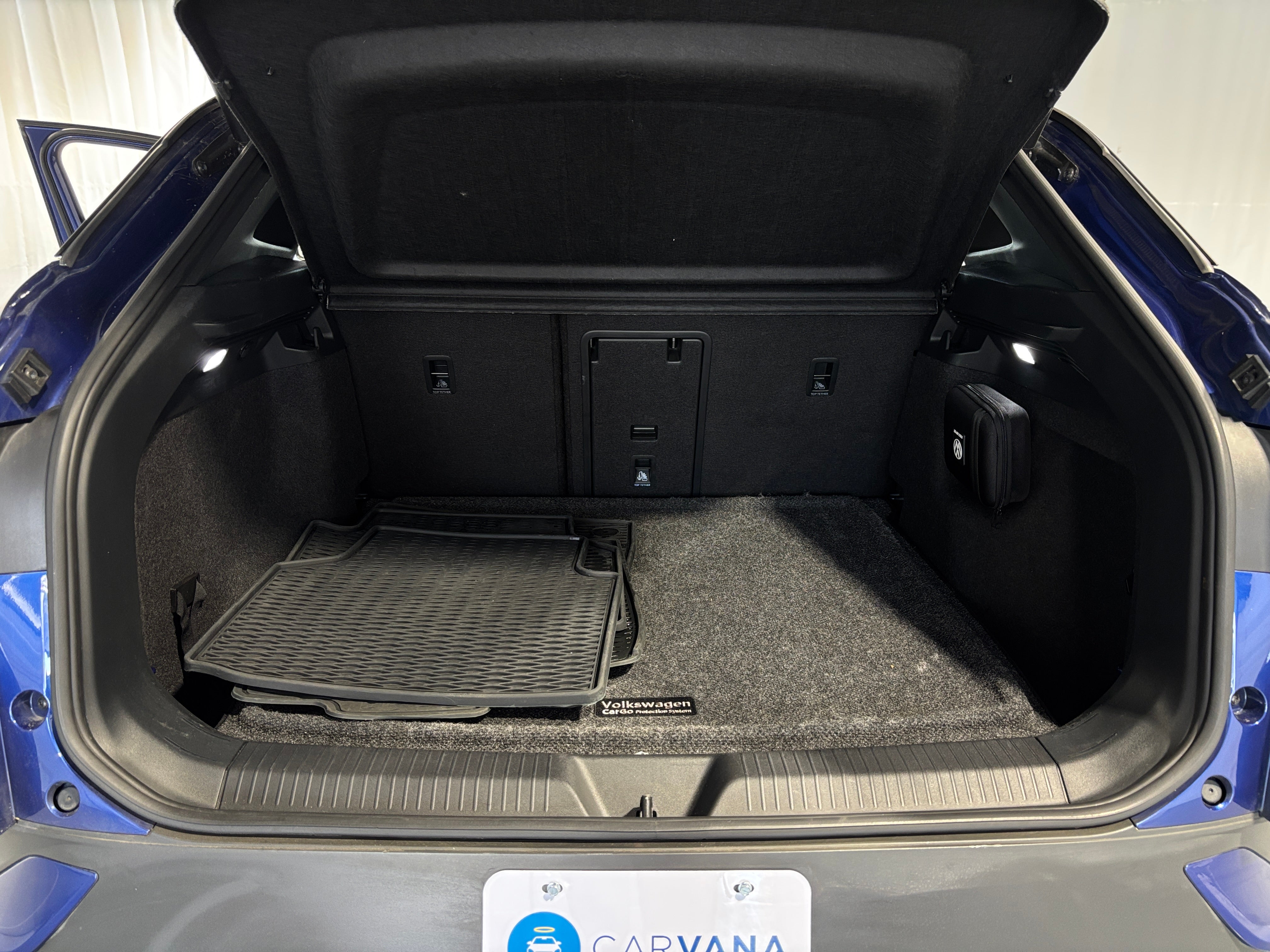 Used 2021 Volkswagen ID.4 PRO S with VIN WVGTMPE2XMP037490 for sale in Oak Creek, WI